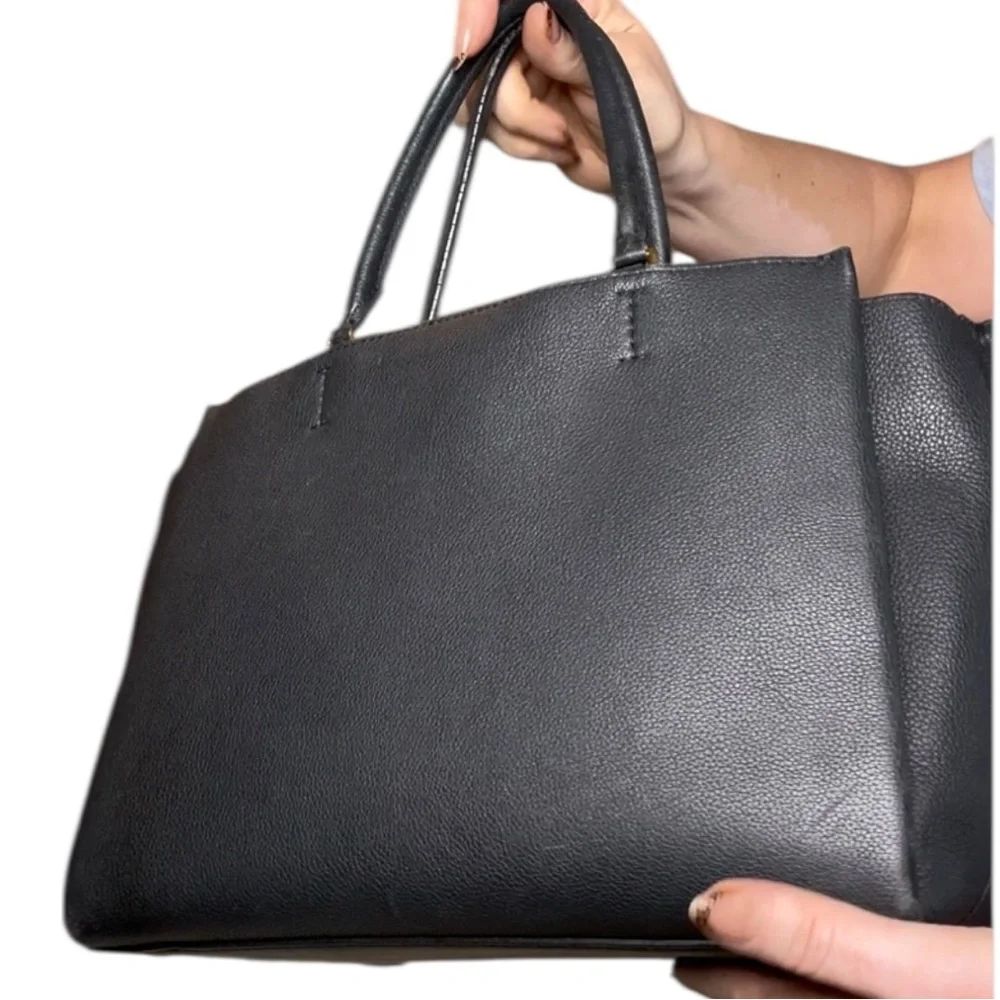 Louis Vuitton Lockmeto tote in black grained calfskin leather
